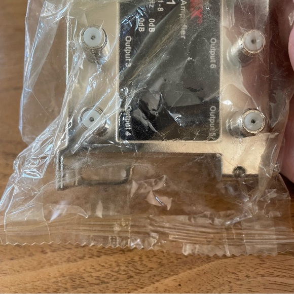 NIP VoIP 8 output residential amplifier - Picture 5 of 11